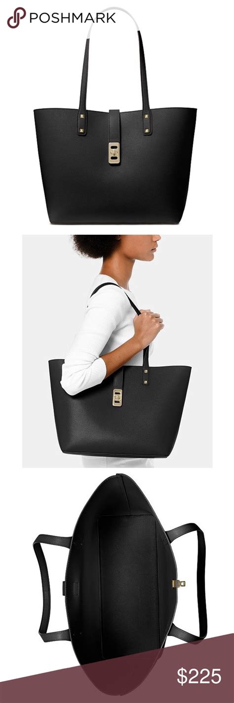 michael michael kors karson signature carryall tote|Michael Kors voyager signature tote.